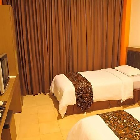 Grand Malioboro Yogyakarta Hotel Luaran gambar
