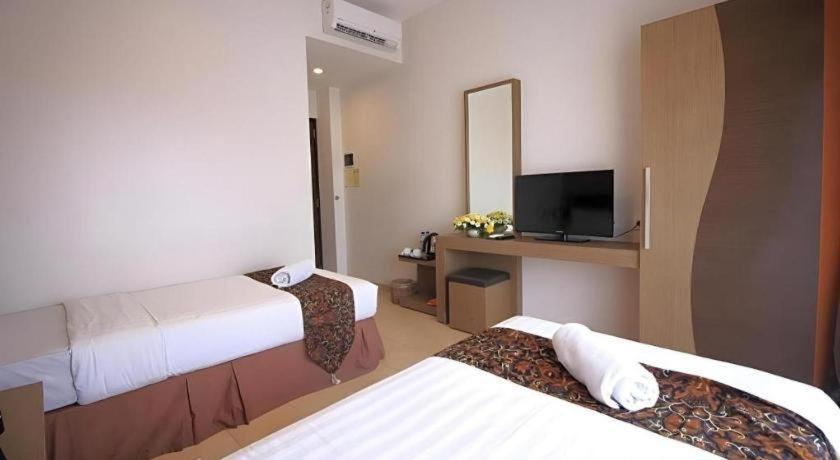 Grand Malioboro Yogyakarta Hotel Luaran gambar